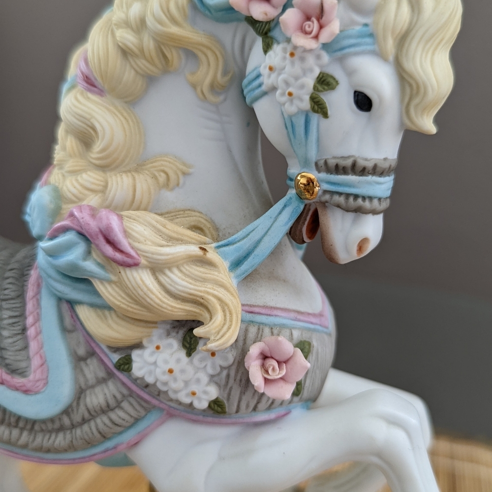 Lenox Carousel Lamp